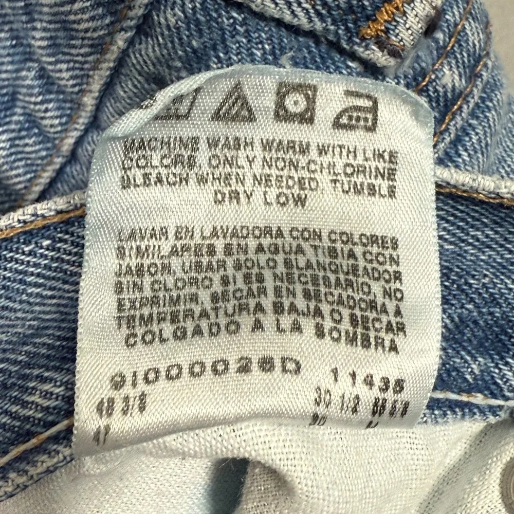 Wrangler Jeans Men 46x29 Blue Distress Straight Leg Classic 100% Cotton Rise 14